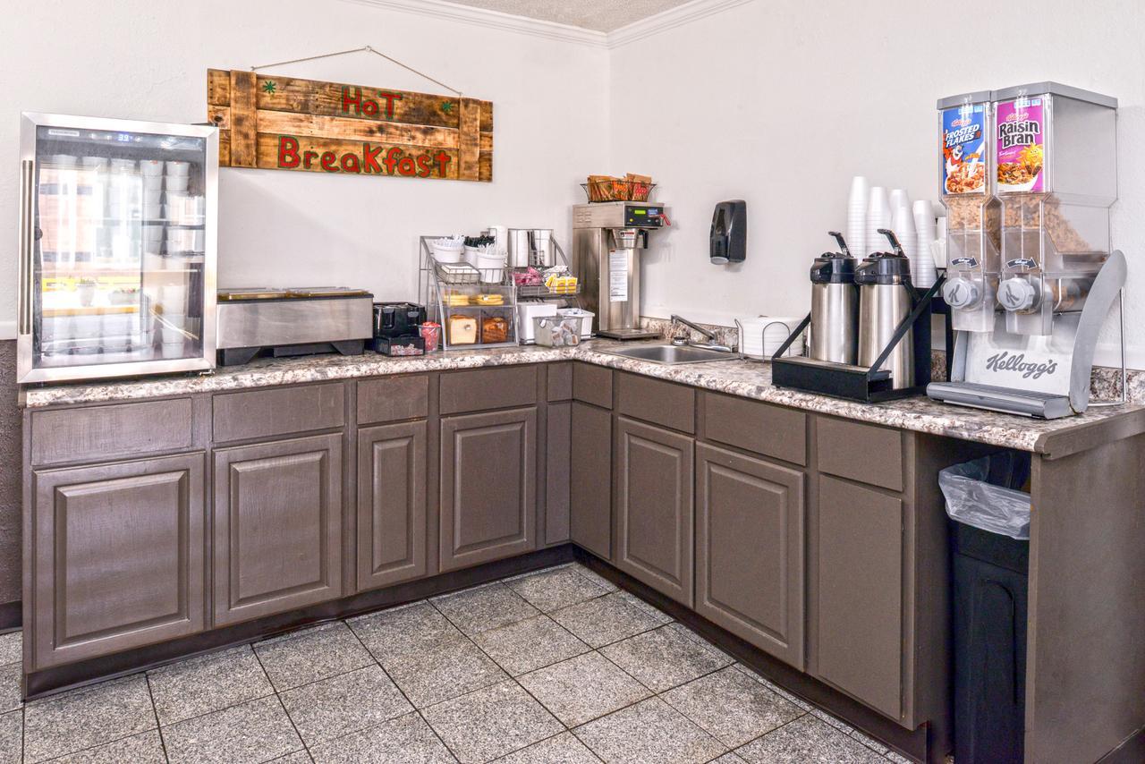 Country Garden & Suites-Бентон Екстер'єр фото